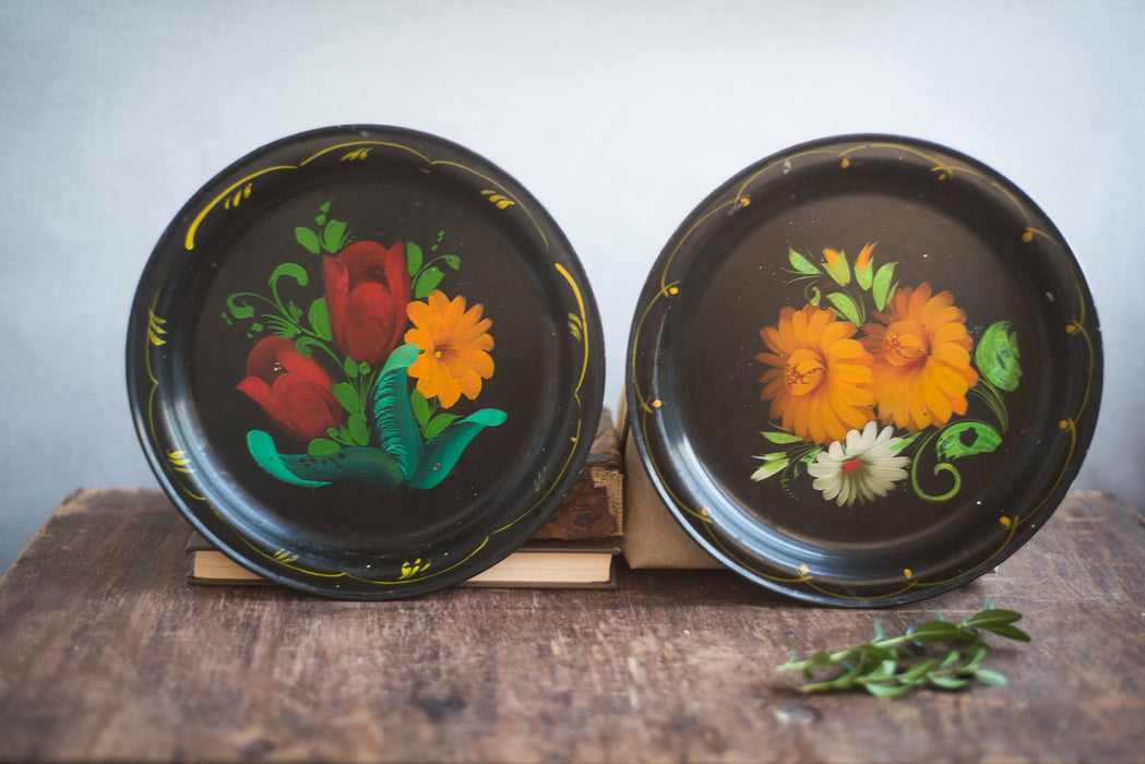 Vintage Metal Tray - Hand Painted Round Floral Dinner Plate with Petrikivka Flower Pattern