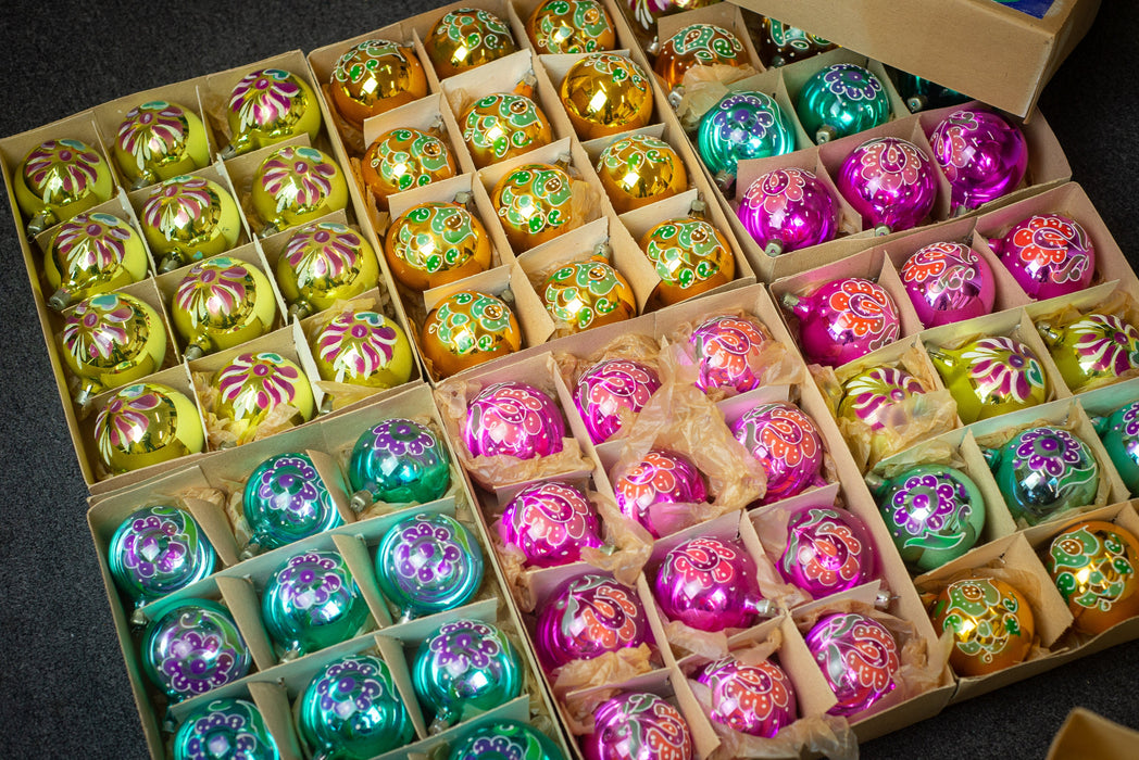 Vintage Glass Christmas Ornaments Gold Green Hand-Painted Box Set