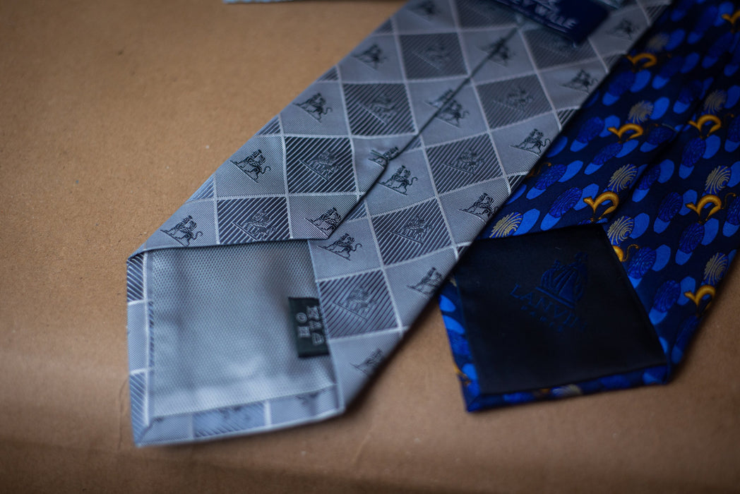 Vintage Silk Necktie – Blue Wedding Tie With Abstract Design For Groomsmen