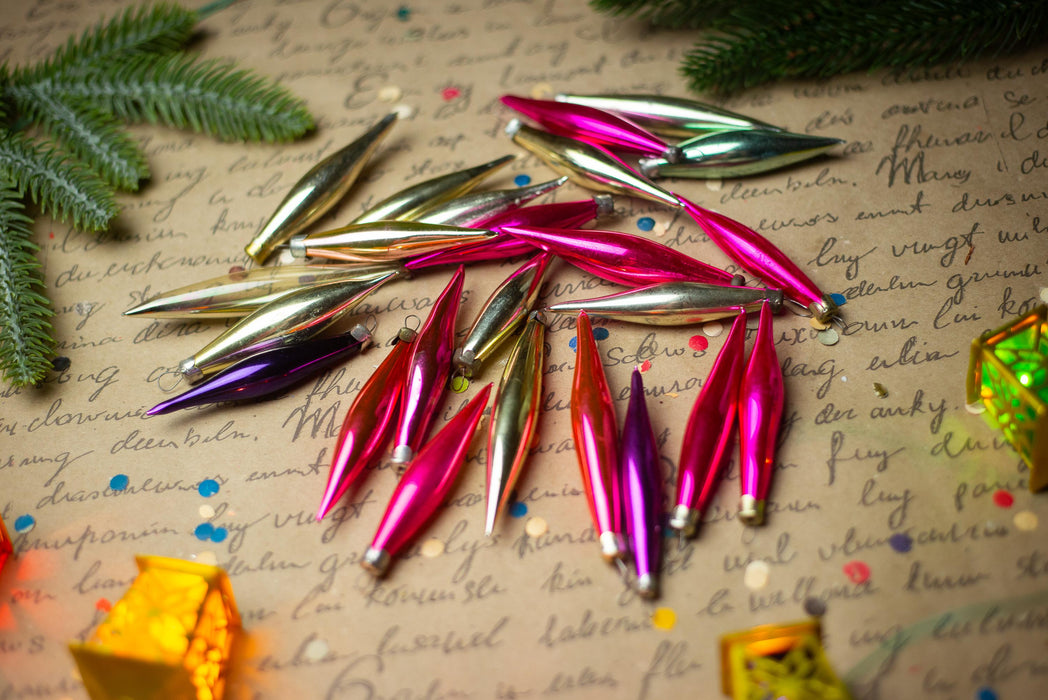 Small Vintage Glass Icicle Ornaments, Pink & Silver – 1950s