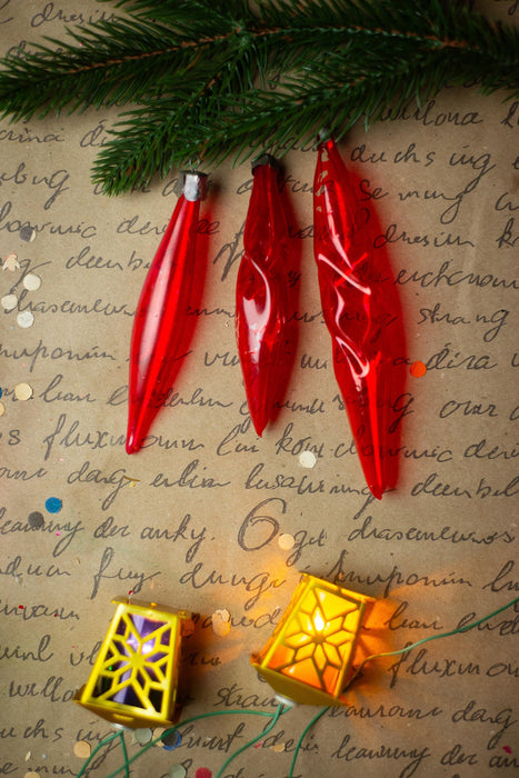 Vintage Red Glass Christmas Ornaments, Set of 6 – 1950s