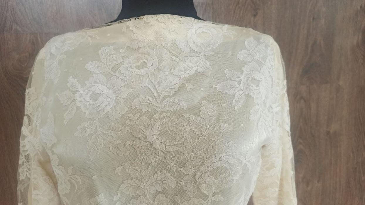 1950s Vintage Wedding Dress – Ivory Lace Tulle Tea Length Gown With Long Sleeves