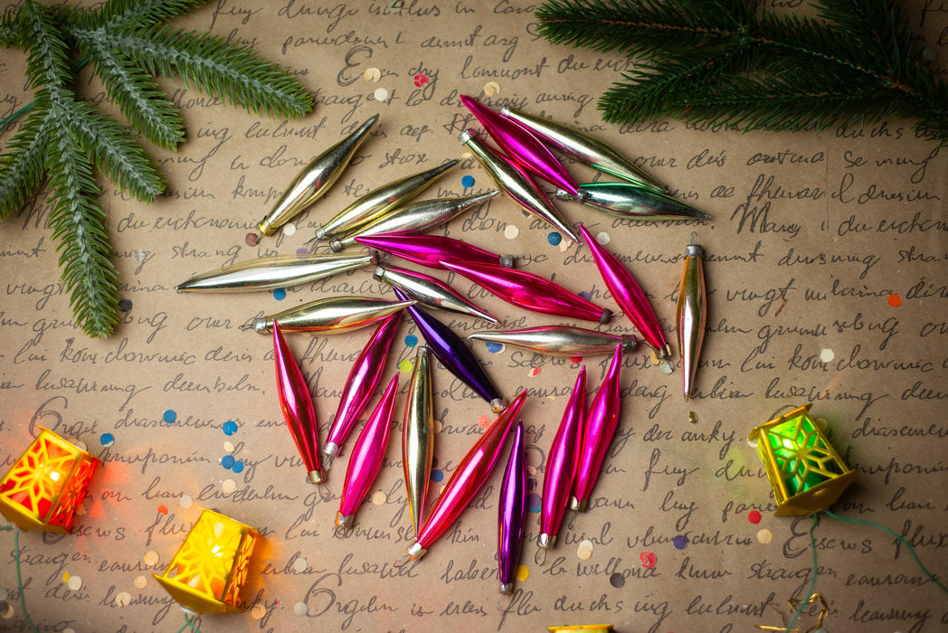 Small Vintage Glass Icicle Ornaments, Pink & Silver – 1950s