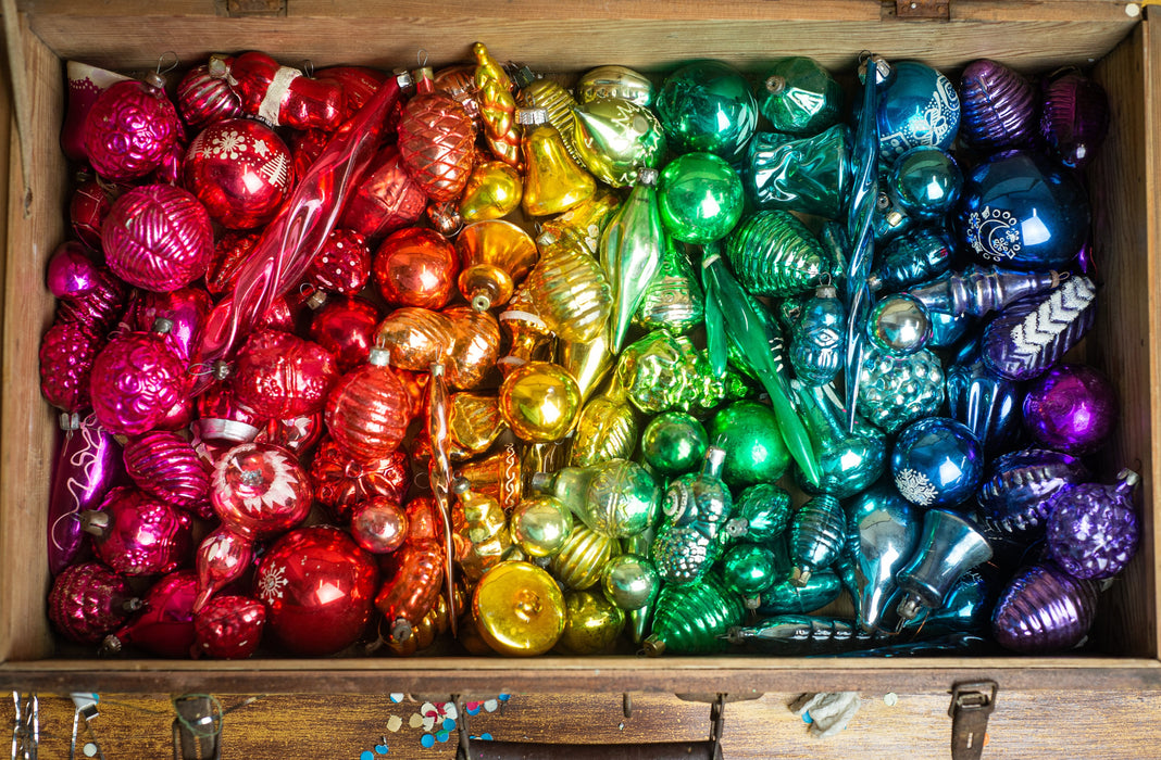 1950s Rainbow Vintage Glass Christmas Ornaments – Retro Baubles Set (7–28 pcs)