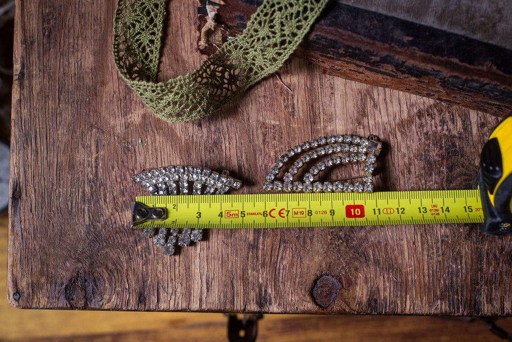 Vintage Rhinestone Brooch: Sparkly Bridal Scarf Pin