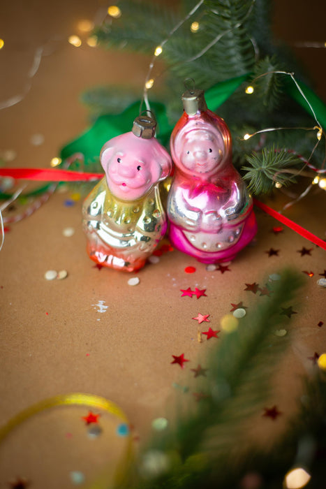 Vintage Glass Ornaments – Grandma & Grandpa Retro Holiday Couple, Classic Christmas Figurines
