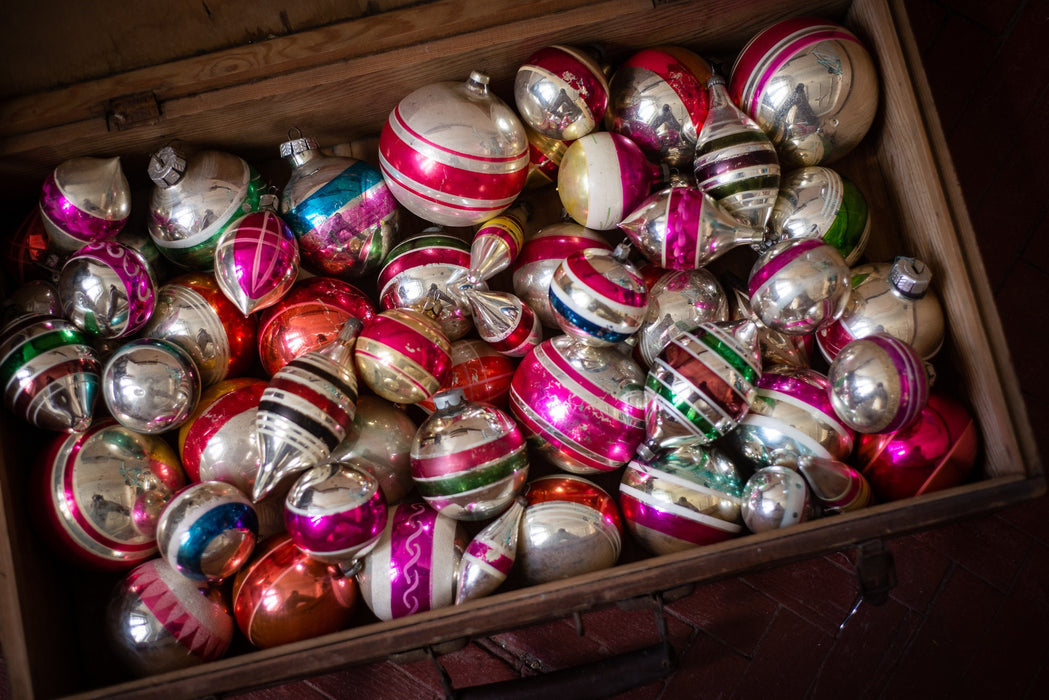 6–24 Vintage Glass Christmas Ornaments – Striped Retro Baubles Random Set
