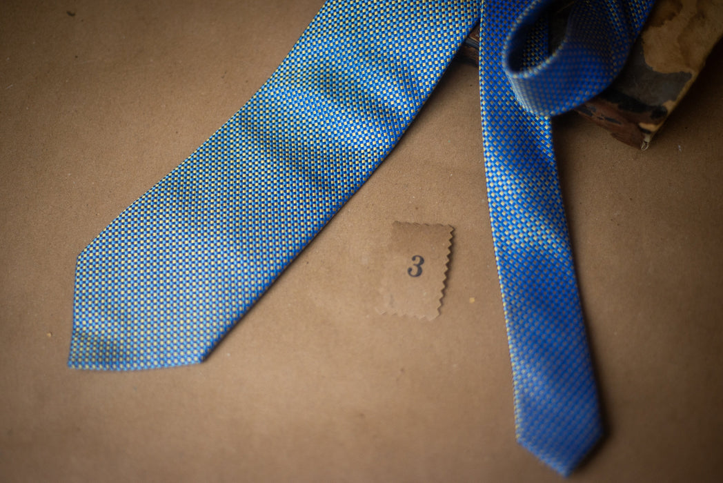 Vintage Silk Necktie - Classic Designer Gray Abstract Tie for Groom Wedding