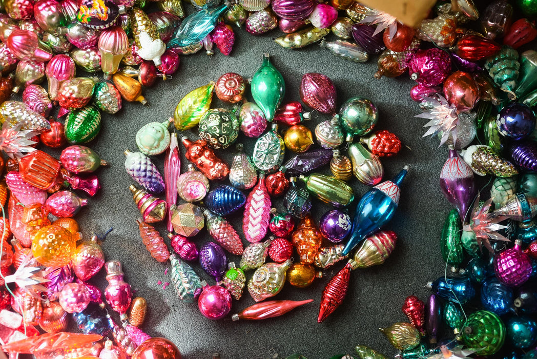 96 Vintage Glass Christmas Ornaments – Random Retro Set