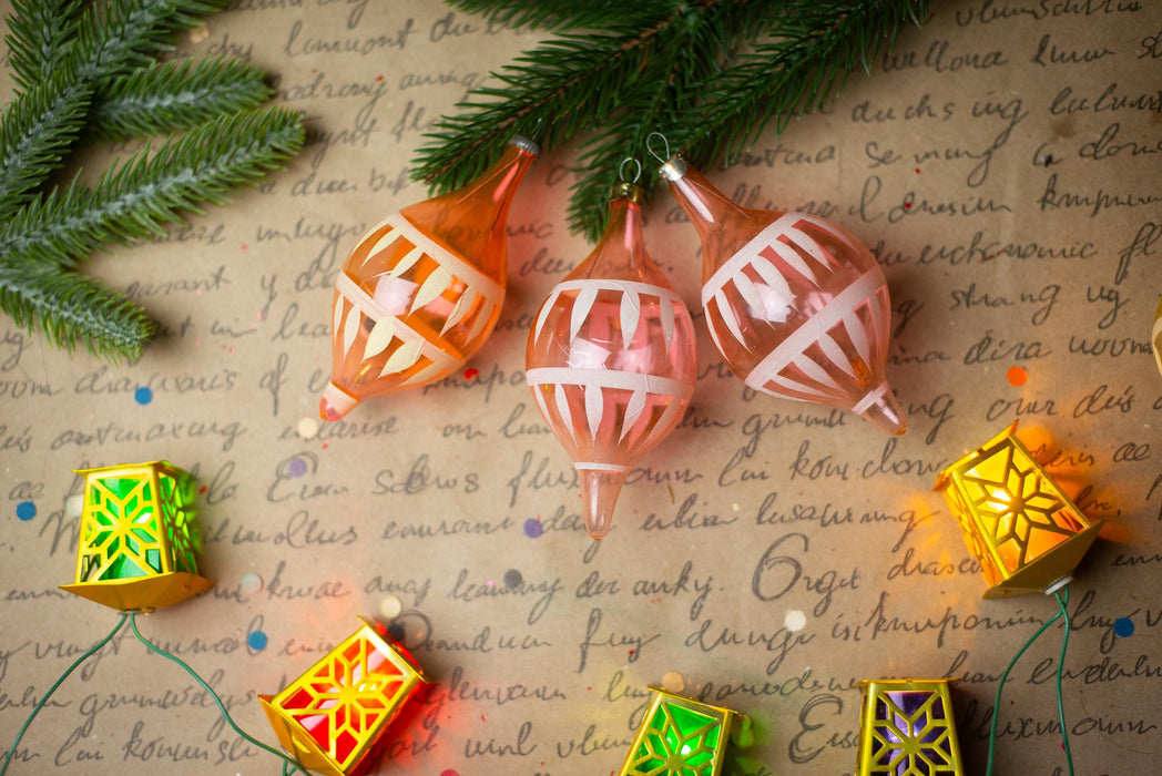 1950s Pink Yellow Glass Drop Ornaments – Set of 7