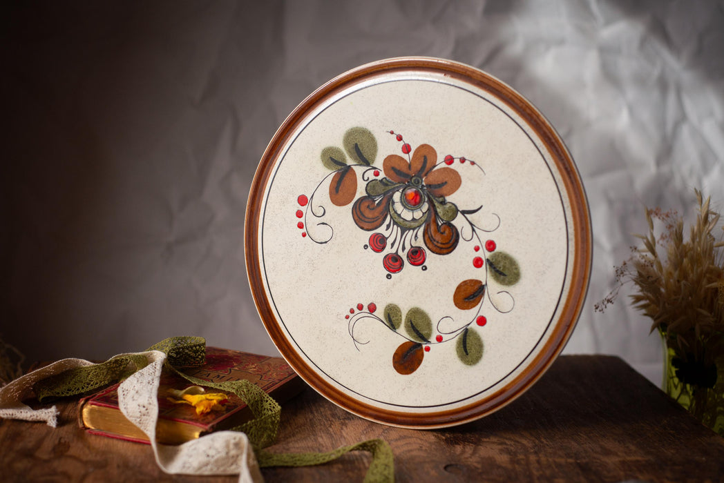 Vintage Ceramic Cake Plate - Hand Painted Folk Pottery, Rustic Serving Platter 30 cm