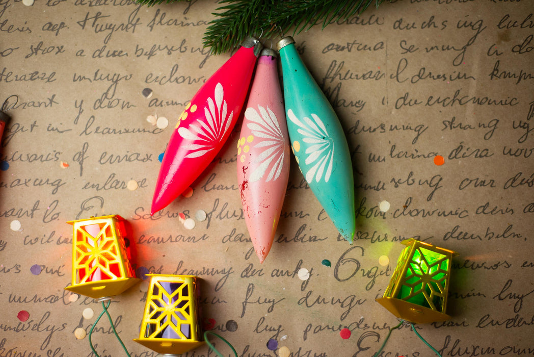 Vintage 1950s Frosted Glass Icicle Ornaments, Set of 3 or 6