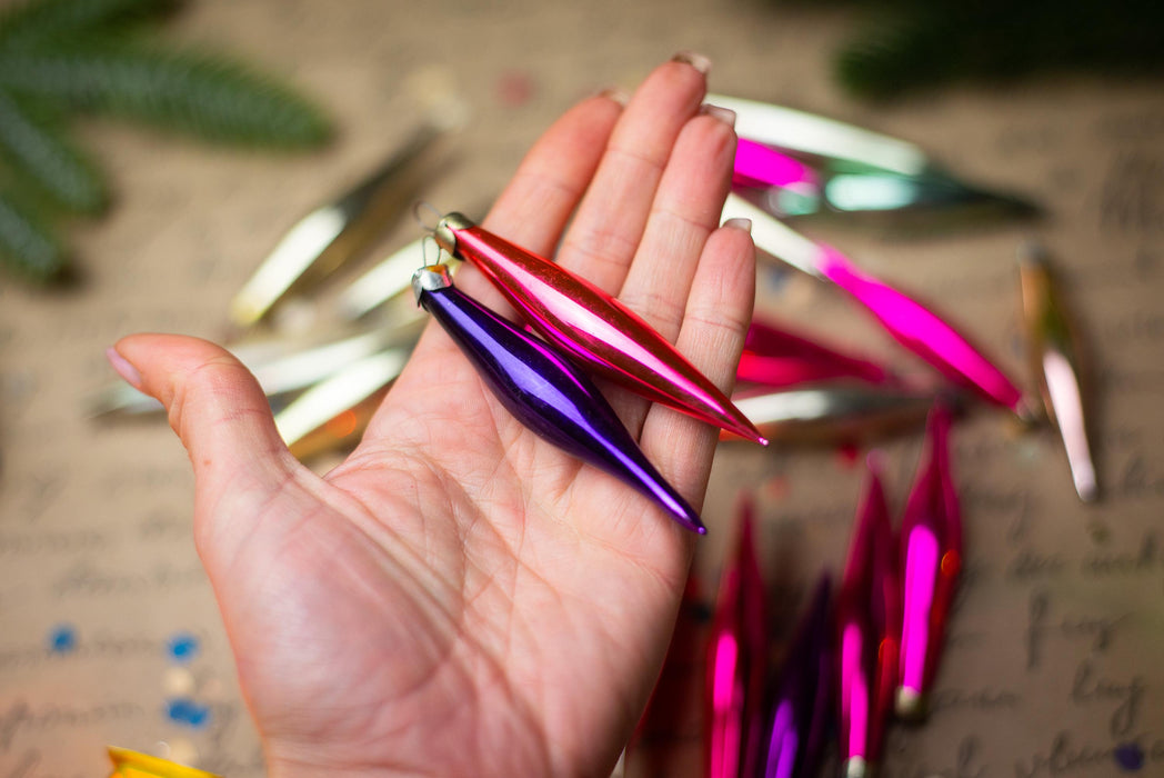 Small Vintage Glass Icicle Ornaments, Pink & Silver – 1950s