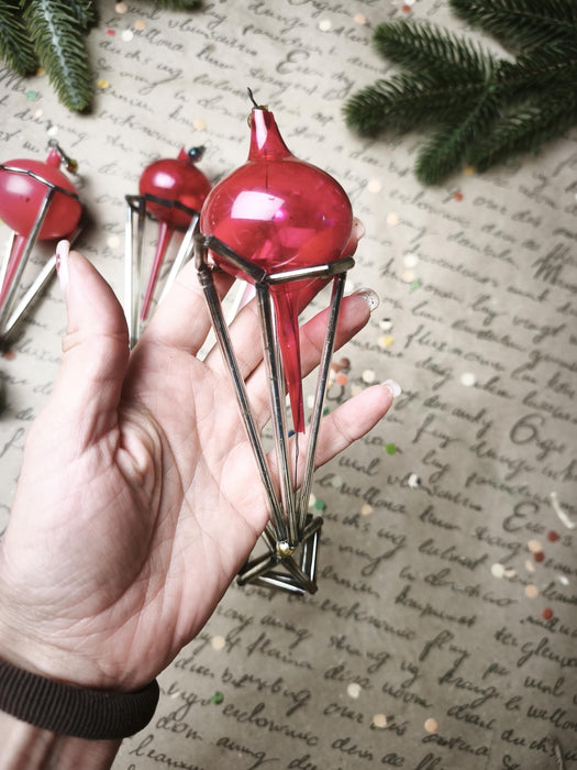 Soviet Sputnik Ornament, Vintage Glass Long Drop 16-18Cm Red/Gold