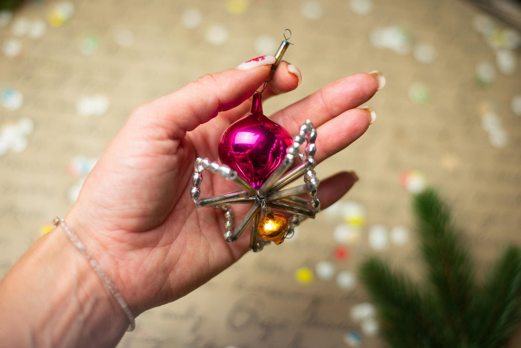 Vintage Sputnik Glass Ornaments – Set of 6