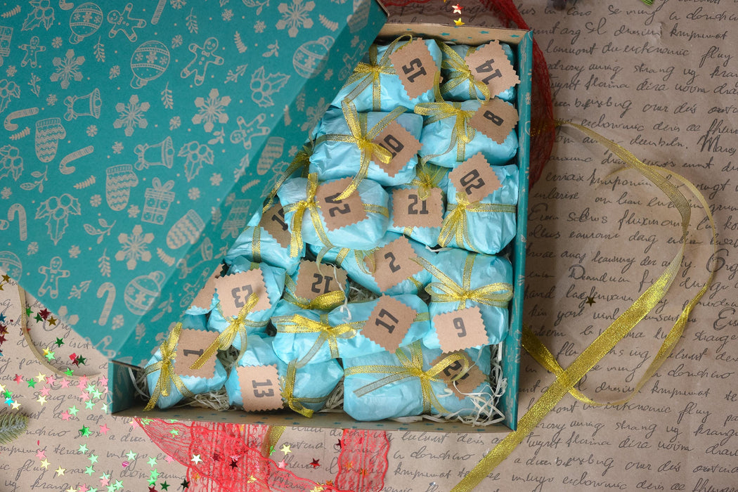 Vintage Christmas Mystery Box – 24 Glass Ornaments Advent Calendar, Retro Holiday Gift Set
