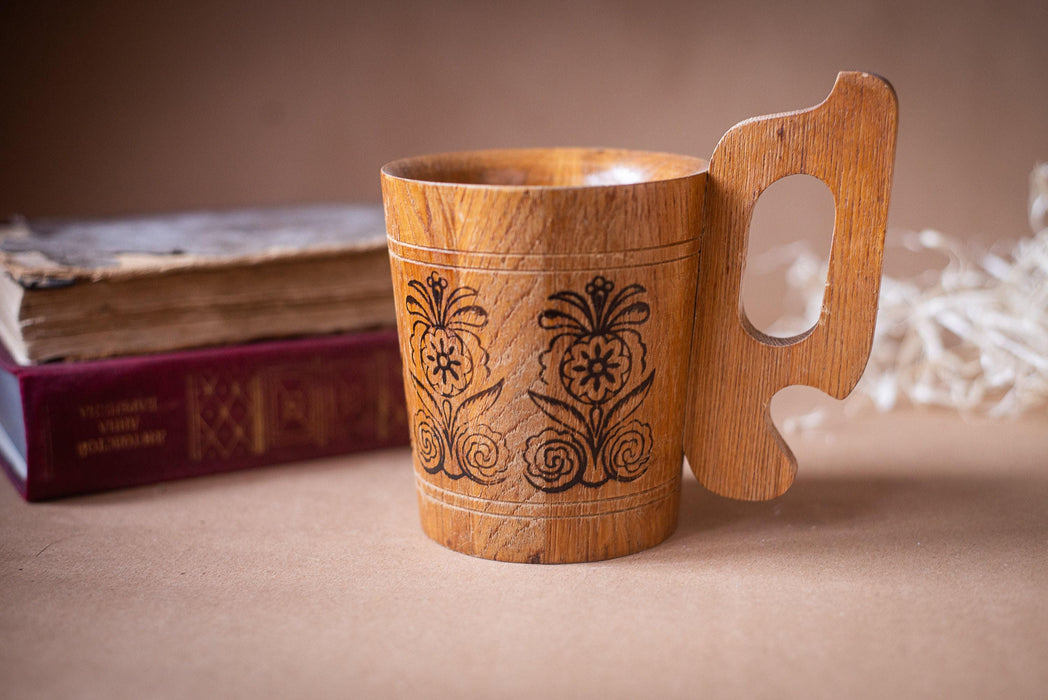 Wooden Beer Mug with Lid, Handcrafted Engraved Tankard, Rustic Ale Stein