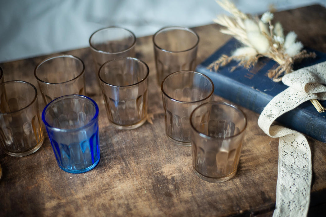 1970s Brown and Blue Shot Glasses – Vintage Sets
