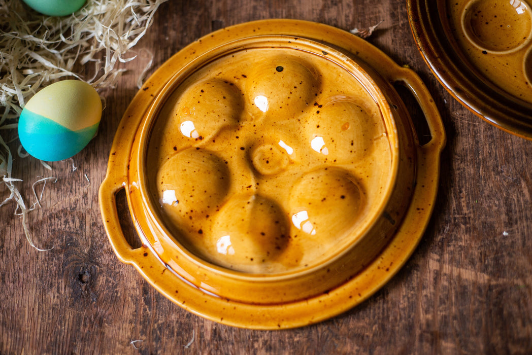 Majolica Egg Plate – Vintage Ceramic Easter Egg Tray | Rustic Spring Tableware