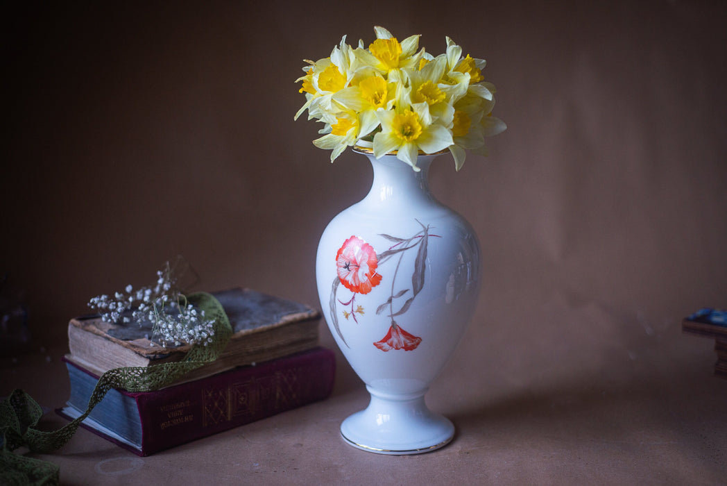 Vintage white porcelain vase, with red poppies, thomas Bavaria vase, 70th