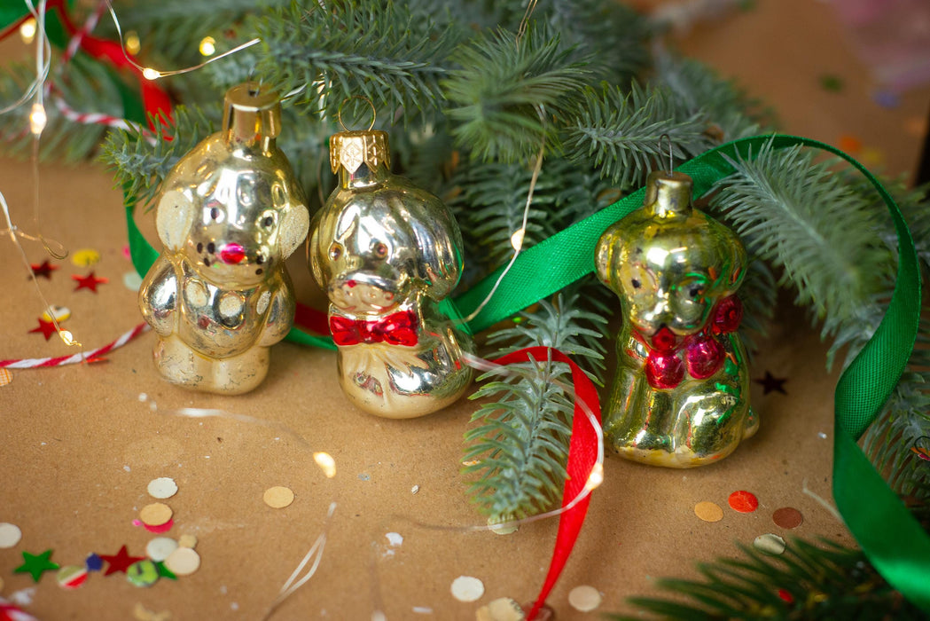 Dog with bow tie, Vintage Glass Christmas Ornament, 70s