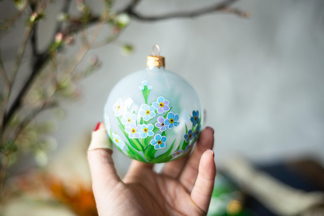 Hand Painted Easter Baubles – Floral Hanging Decorations | Glass Ornaments 9cm