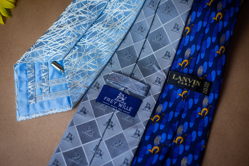 Vintage Silk Necktie – Blue Wedding Tie With Abstract Design For Groomsmen