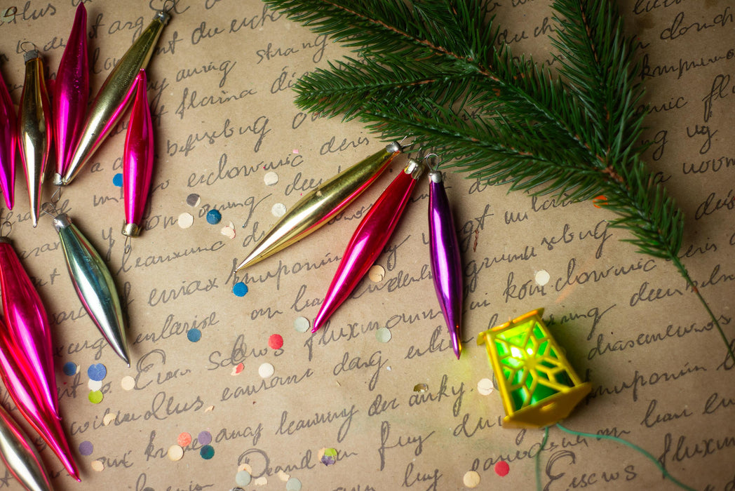 Small Vintage Glass Icicle Ornaments, Pink & Silver – 1950s