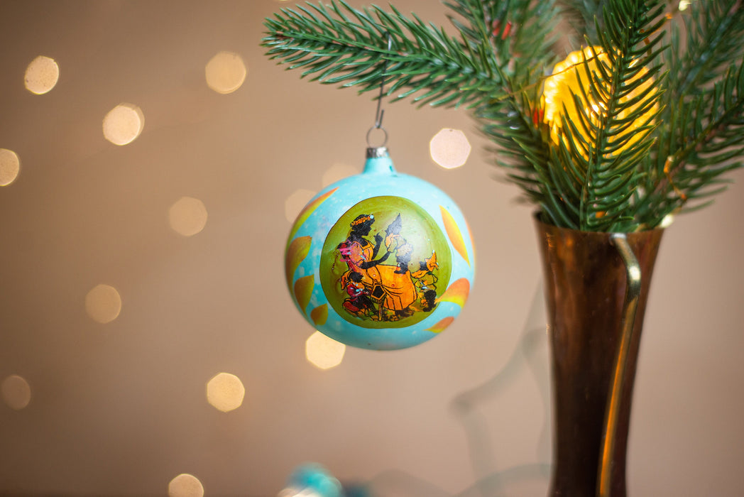 Vintage Snow White Ornament, Hand Painted Fairytale