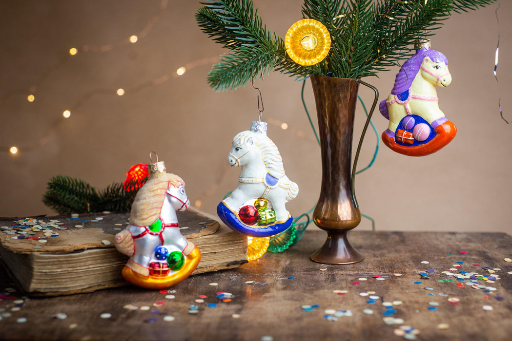 Glass Rocking Horse Ornament, Hand-Painted 3.94in Retro Carousel Decor