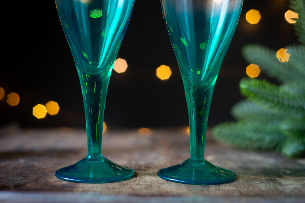 Vintage Green Champagne Flutes – Set of 2