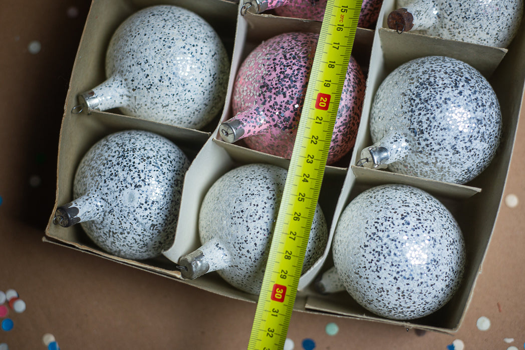 Vintage Christmas Ornaments – Set of 12 Frosted Glass Balls in Original Box