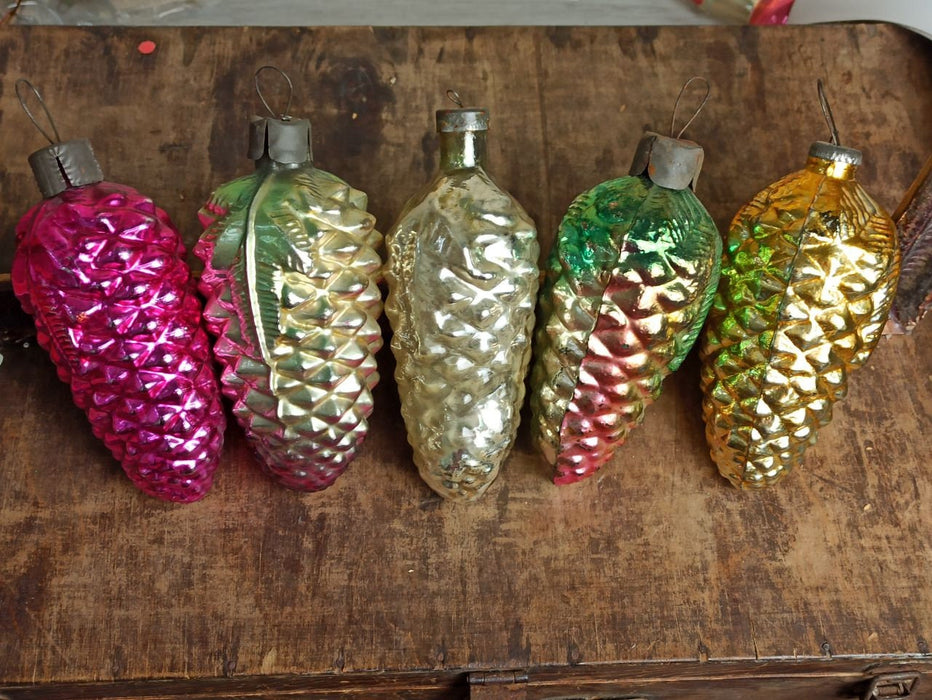 Large Vintage Glass Pine Cone Ornament, Retro Christmas