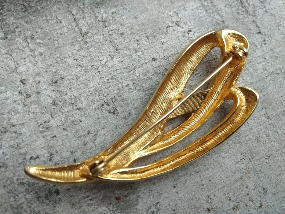 Vintage heart shaped brooch, Gold-tone collar pin, Rhinestone brooch, Retro statement brooch, Antique shawl pins,