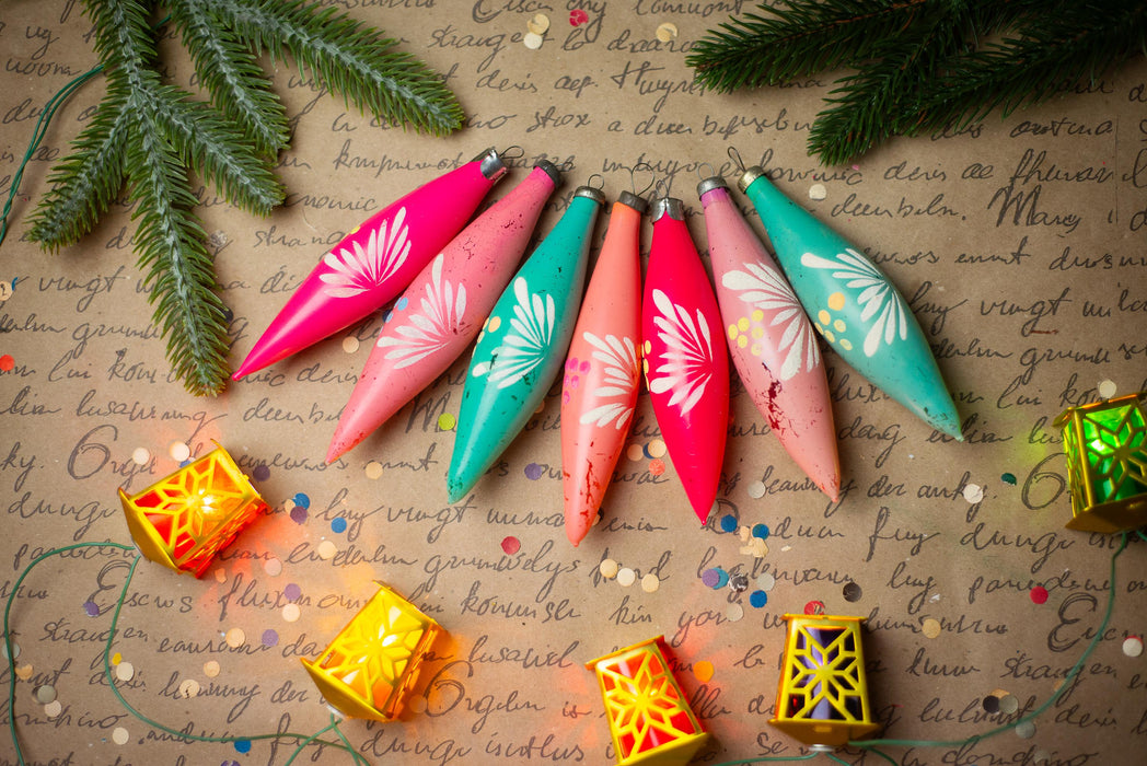 Vintage 1950s Frosted Glass Icicle Ornaments, Set of 3 or 6