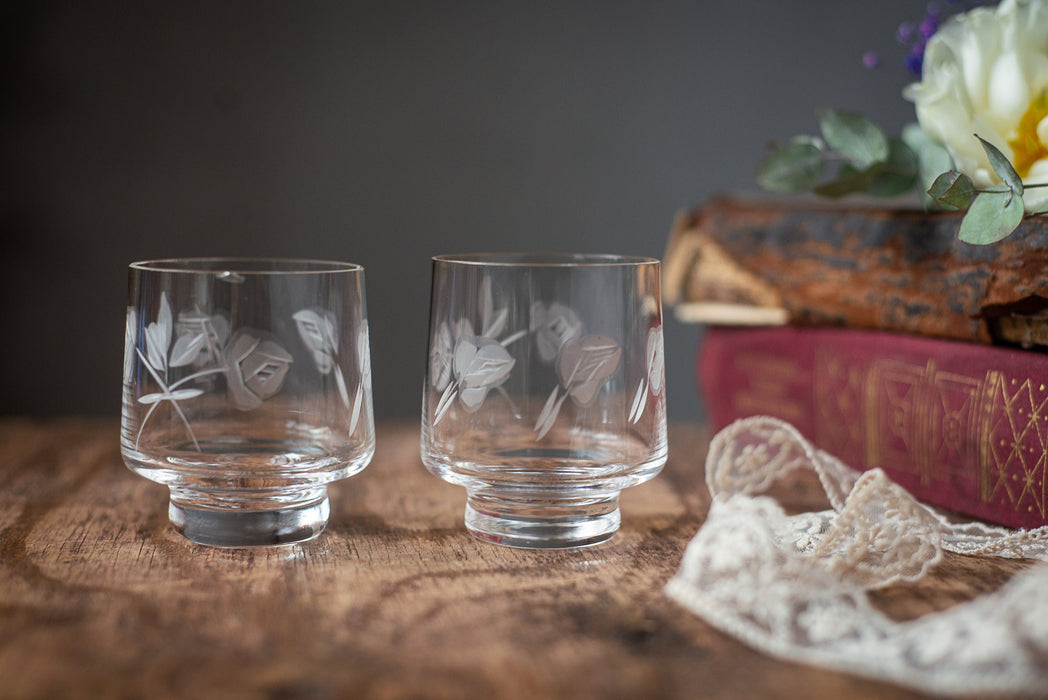 1970s Etched Shot Glasses – Set of 2