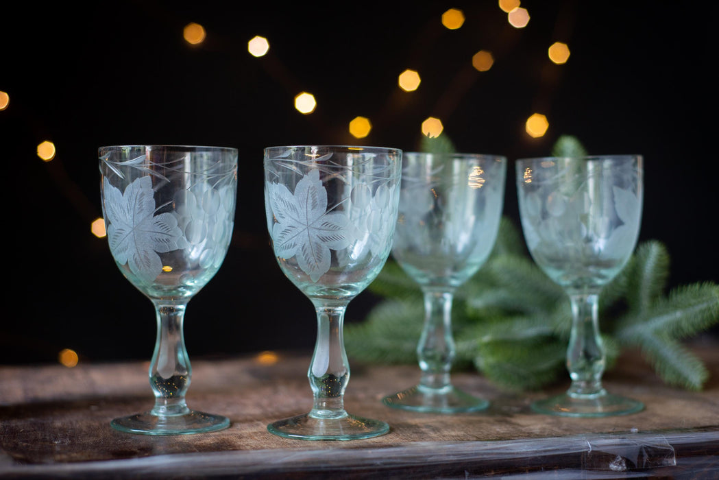 1970s Etched Crystal Wine Glasses – Set of 2