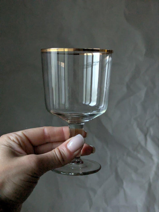 1950s Gold Rim Wine Glasses – Vintage Set