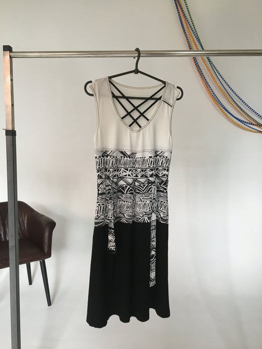 Vintage Midi Dress – 80s Retro Sundress with Adjustable Waist Belt | Black White Dress