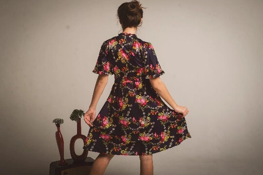 Vintage Floral Dress - Blue Satin Midi Wrap With Waisted Silhouette & Boho Style