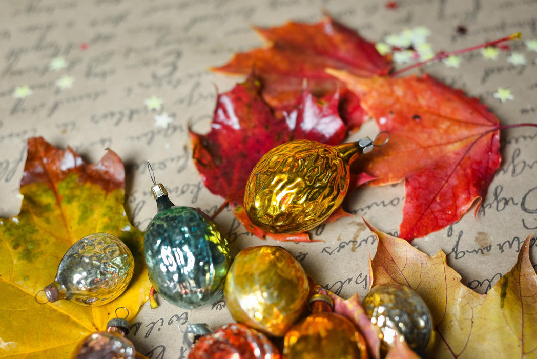 Vintage Glass Xmas Walnut Ornaments – Retro Christmas