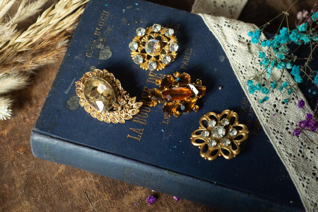 1970s Vintage Citrine Brooch, Elegant Crystal Pin, Antique Floral Birthstone Jewelry