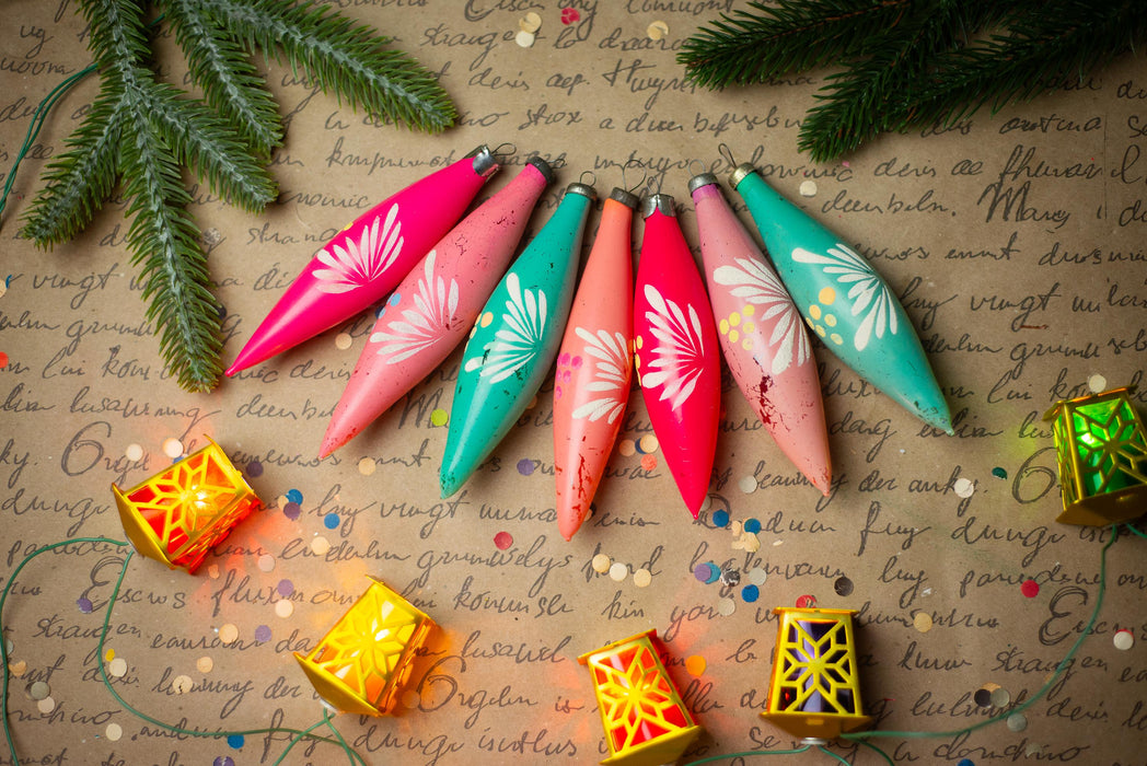 Vintage 1950s Frosted Glass Icicle Ornaments, Set of 3 or 6