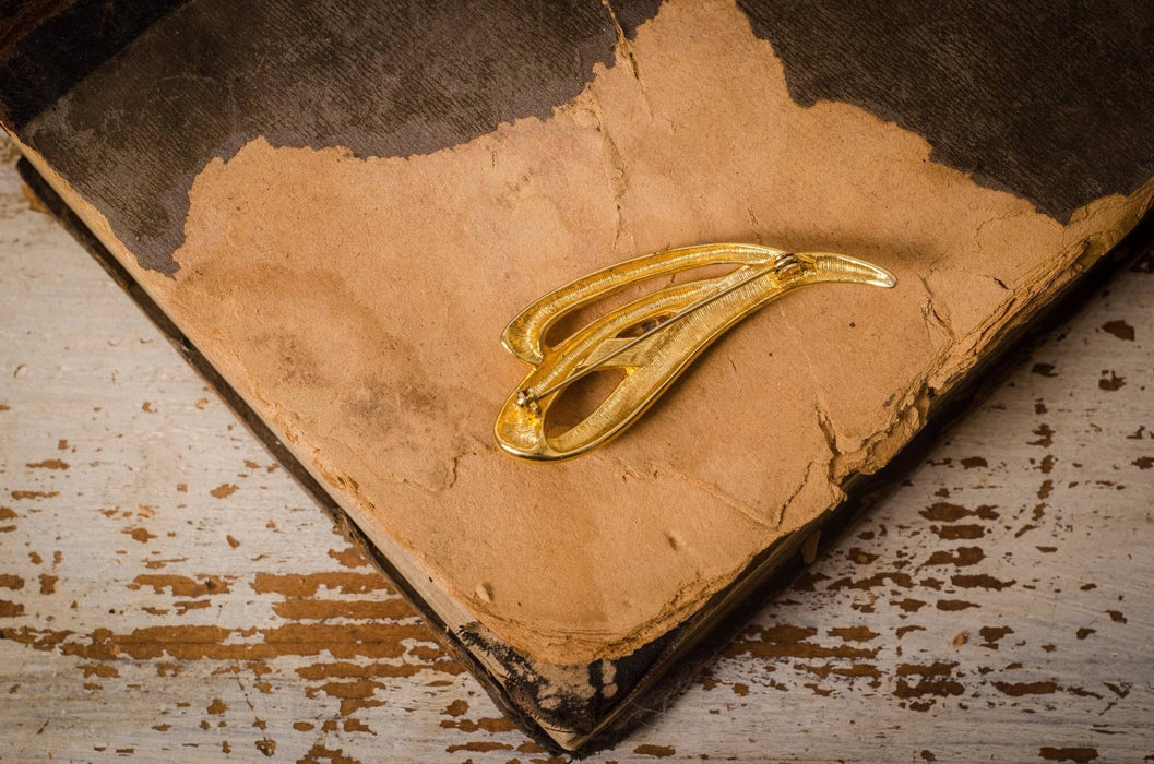 Vintage heart shaped brooch, Gold-tone collar pin, Rhinestone brooch, Retro statement brooch, Antique shawl pins,