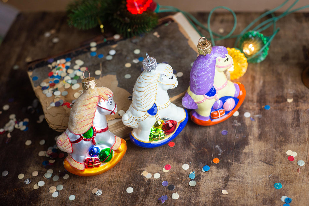 Glass Rocking Horse Ornament, Hand-Painted 3.94in Retro Carousel Decor