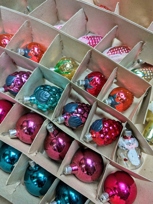 Vintage Christmas Ornaments - 33 Piece Ornament Set With Glass Baubles & Tree Topper