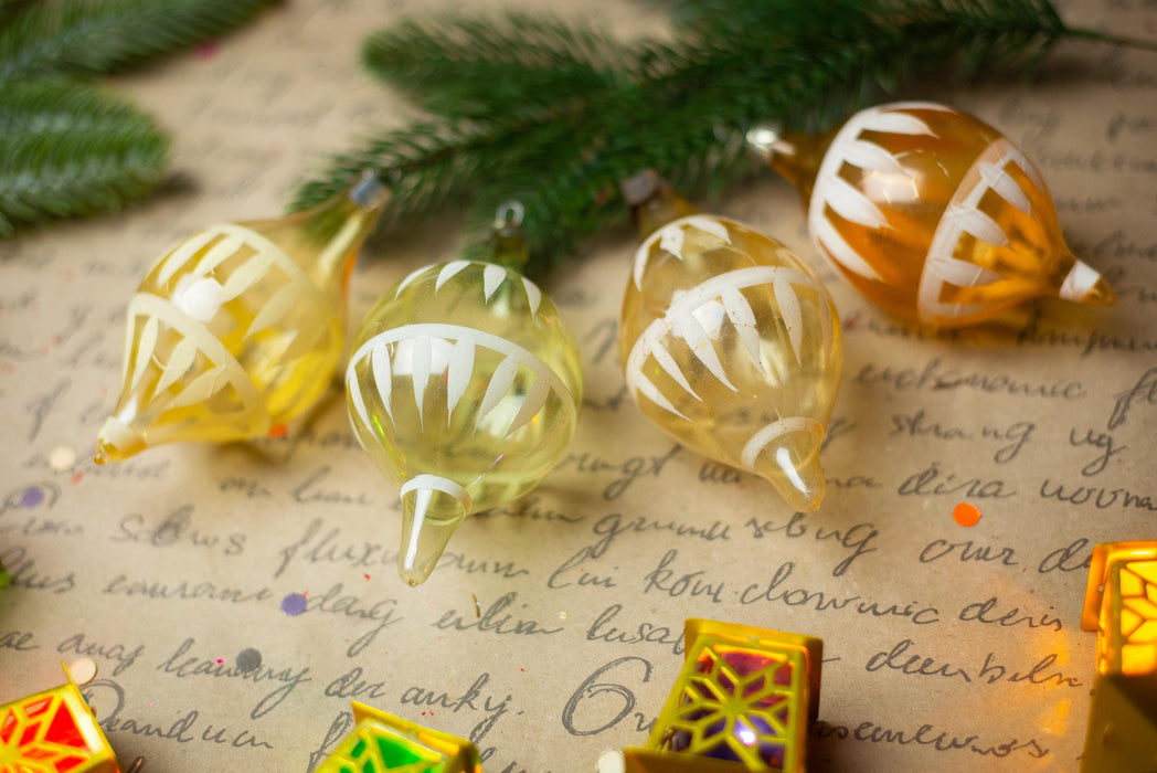 1950s Pink Yellow Glass Drop Ornaments – Set of 7
