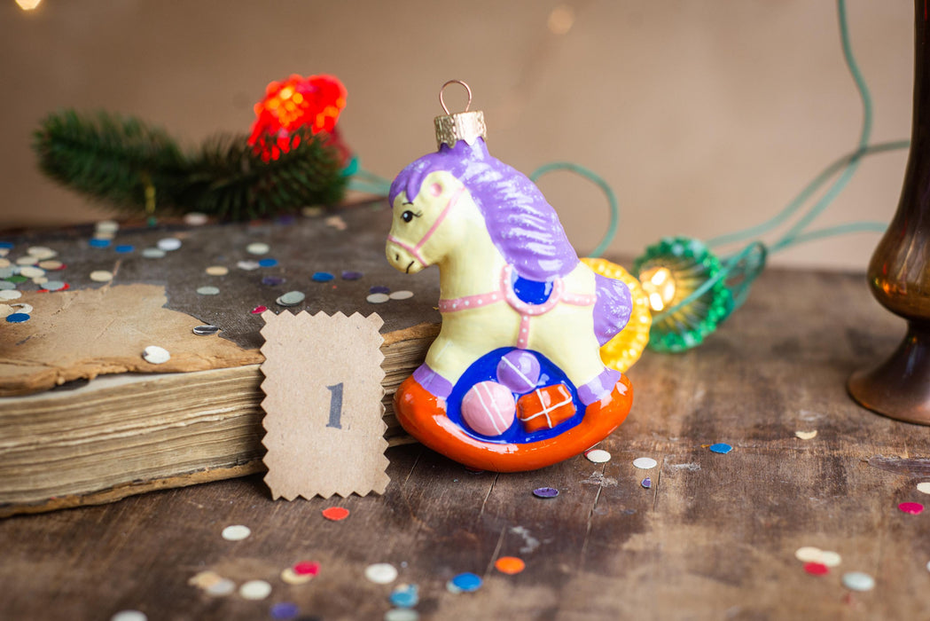Glass Rocking Horse Ornament, Hand-Painted 3.94in Retro Carousel Decor