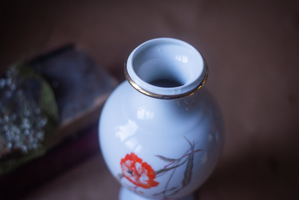 Vintage white porcelain vase, with red poppies, thomas Bavaria vase, 70th
