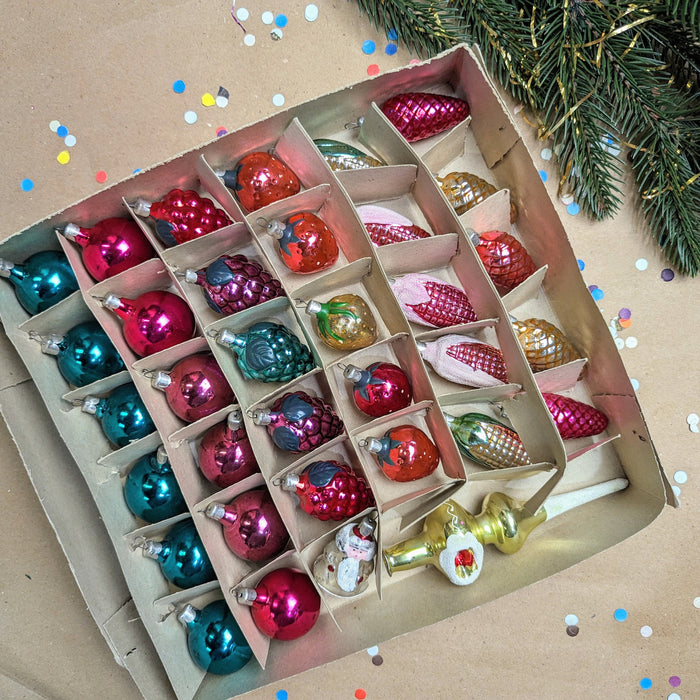 Vintage Christmas Ornaments - 33 Piece Ornament Set With Glass Baubles & Tree Topper